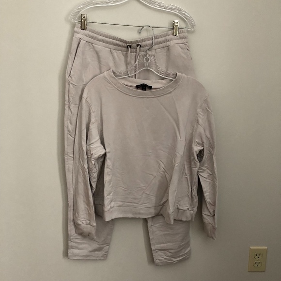 Banana Republic Other - Banana Republic Co-Ord Casual Athleisure Set Cream Color Women's Small/Medium